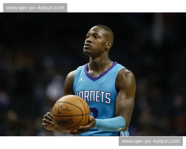 震撼来袭：综合格斗赛事新闻专题